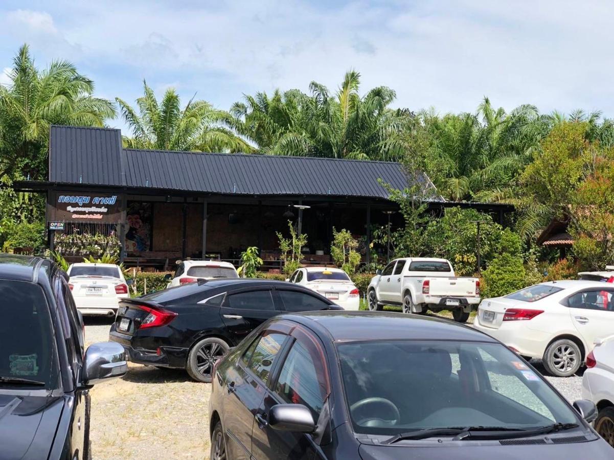 Kob Suk Resort K7 , K10 Sichon Exteriör bild